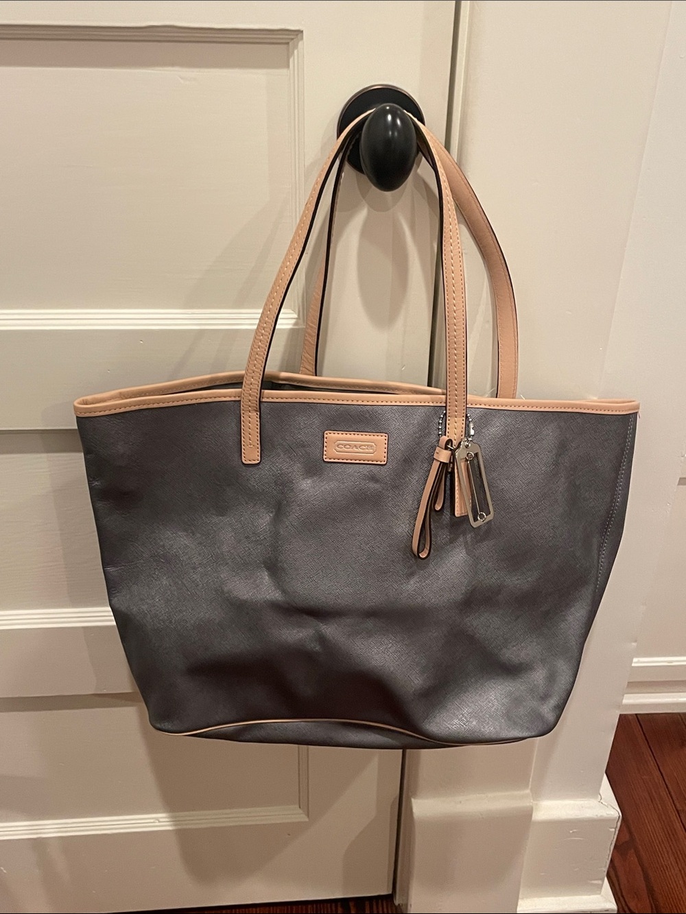 Coach | Metro Leather Silver/Pewter Tote-NWT $399 MSRP